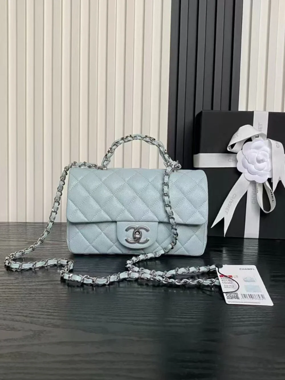 Classic CHANEL Bag: A Stylish and Versatile Choice for Elegance